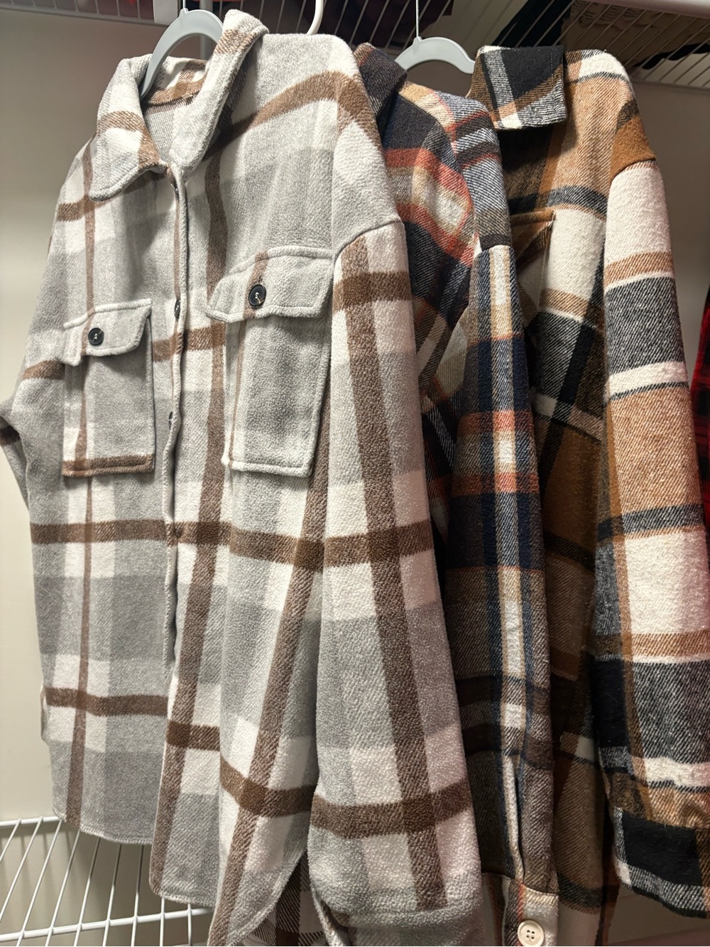 BUNDLE FLANNELS WOMENS LARGE